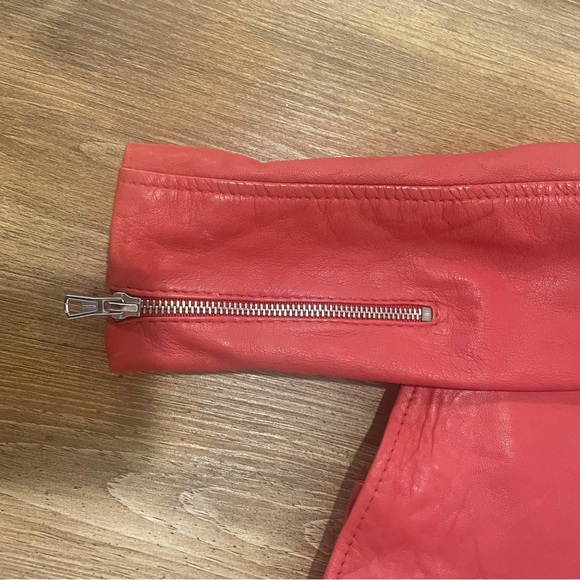 Leather Jacket - Picture 5 of 6